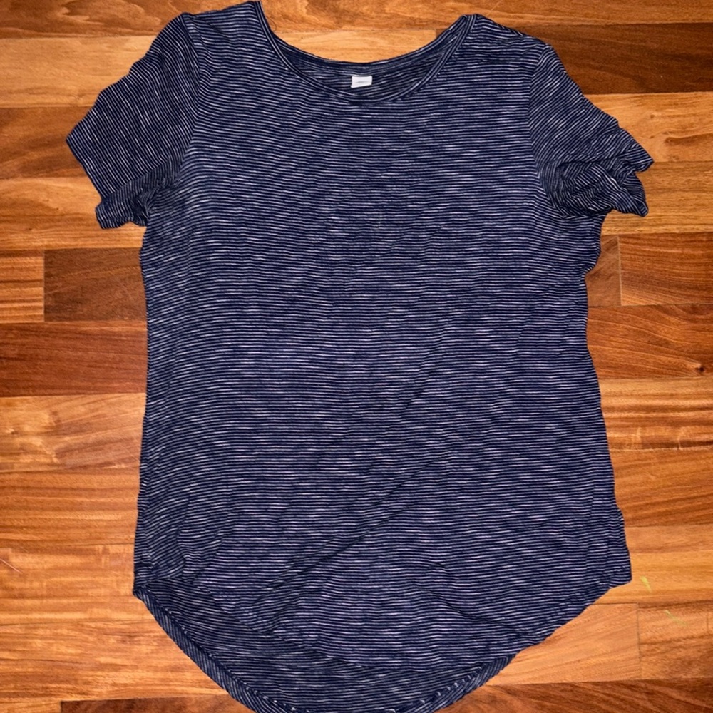Women’s Buttery Soft Luxe Tee Sz M